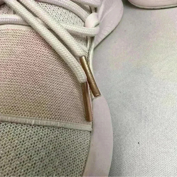 Under armor Charged Breathe Metallic Sport Style Running Sneakers Sz 7.5 - Picture 12 of 16